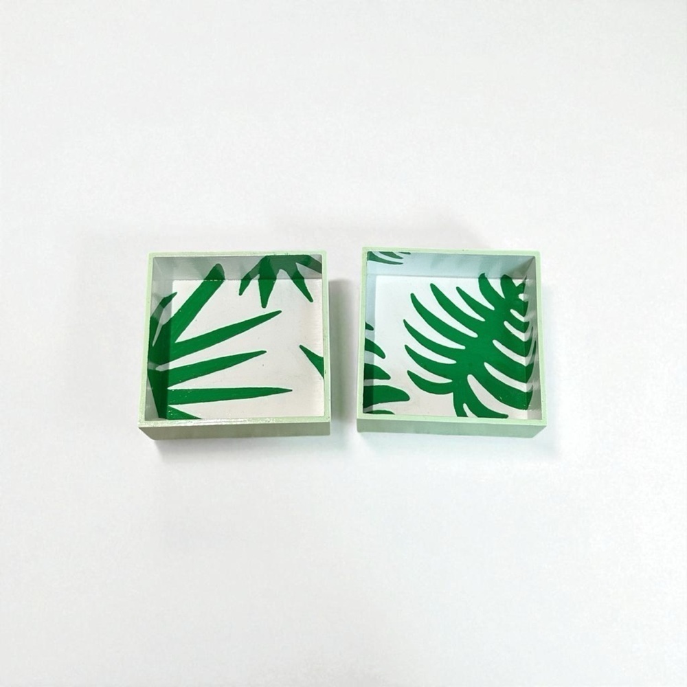 Handmade Green and White Leaf Design Trinket Dish / Mini Storage Tray